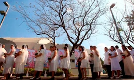 Đám cưới tập thể ở Philippines.