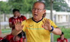 HLV Park Hang Seo trong cuộc họp báo 