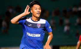 Mạc Hồng Quân từng phải cách ly theo quy định phòng dịch COVID-19 khi trở về Việt Nam từ châu Âu.