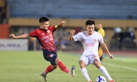Quang Hải ghi bàn trong chiến thắng 3-1 của CAHN trước Thể Công Viettel (ảnh Minh Tú)