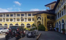 Tuyển Việt Nam thả lỏng tại khách sạn hạng sang ở Bacolod ​