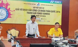  Phó chủ tịch kiêm TTK Liên đoàn Cầu lông Việt Nam Lê Thanh Sang phát biểu tại họp báo