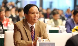 Phó chủ tịch VFF Cấn Văn Nghĩa xin rút lui vì vấn đề cá nhân.