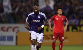 Sau khi giúp Hà Nội "bắn phá" V-League, Samson sẽ nhận sứ mệnh giải cứu Quảng Nam từ lượt về V-League 2019.