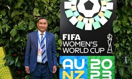 HLV Mai Đức Chung trấn an vợ sau khi New Zealand xảy ra vụ xả súng kinh hoàng