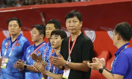 Báo Malaysia đánh giá cao tài cầm quân của ông Kim Sang-sik trước trận đấu với đội tuyển Việt Nam.