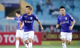 Phạm Thành Lương (trái) là một trong những tiền vệ xuất sắc của Việt Nam.