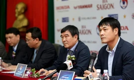 HLV Nguyễn Hữu Thắng đã từ chức sau SEA Games 29 nhưng vẫn chưa được yên.