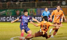 HAGL bị HLV Polking đả kích vì "đá xấu" ở trận đấu với CAHN (ảnh CAHN)