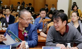 HLV Phan Thanh Hùng vẫn chờ quan điểm của lãnh đạo CLB Quảng Ninh cho mùa giải mới. 