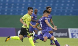 Quang Hải được HLV Chu Đình Nghiêm trao cơ hội đá chính trước Becamex Bình Dương.