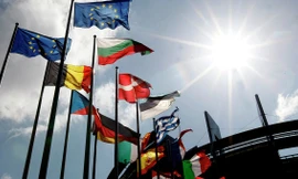 EU sẽ mở rộng cuộc chiến thương mại với Nga?