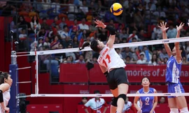 Đội tuyển bóng chuyền nữ Việt Nam giành thắng lợi quan trọng 3-1 trước Triều Tiên. Ảnh Linh Hoàng