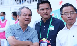Bầu Đức từng ngồi ghế to ở cả VPF và VFF, sẽ không có chuyện HAGL bỏ giải vì xung đột liên quan nhà tài trợ mới?