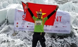 Anh Phạm Duy Cường là người Việt Nam đầu tiên chinh phục marathon tại Everest