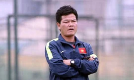 HLV Nguyễn Văn Sỹ nói gì về thảm bại trước UAE?