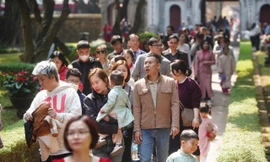 Chi tiêu của khách du lịch trong nước hạn chế trong kỳ nghỉ Tết