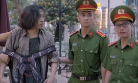'Cuộc đời vẫn đẹp sao': Bát (Tuấn Anh) bị bắt