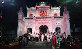 Tour đêm đền Quán Thánh có gì?