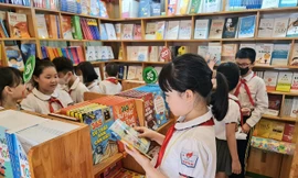 'Sách cho tôi, cho bạn': Khích lệ giới trẻ đọc càng nhiều càng tốt