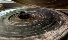 Phản hồi mới nhất về 300 bộ phim của Hãng phim truyện Việt Nam bị hư hại không thể cứu vãn