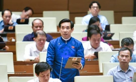 Người Việt có đúng là hời hợt và thiếu thói quen đọc sách?