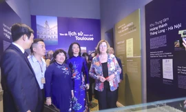 Cận cảnh hiện vật quý của Hà Nội và Toulouse (Pháp)