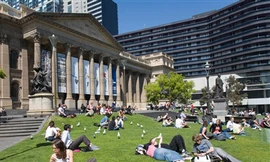 Hạn chót nộp học bổng Chevening đến tháng 1-2013