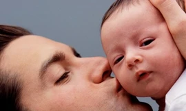 Tuổi tác ảnh hưởng đến khả năng trở thành bố