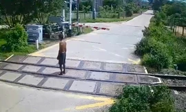 Tàu hỏa tông chết người đàn ông đứng giữa đường ray ở Lâm Đồng