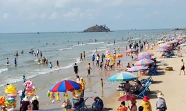 Biển Vũng Tàu thưa thớt khách trong 2 ngày nghỉ lễ