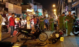 Dân mạng tiếc thương các 'hiệp sĩ' xả thân bắt cướp ở Sài Gòn