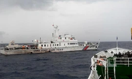 Tàu hải cảnh Trung Quốc chặn đường tàu Việt Nam gần khu vực giàn khoan 981.