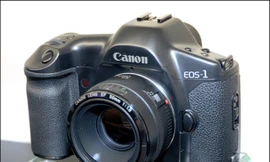 Canon EOS-1 sinh nhật lần thứ 25