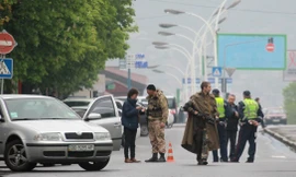 Thống đốc nhân dân tỉnh Lugansk Valery Bolotov vừa tuyên bố tình trạng khẩn cấp và kêu gọi tổng động viên trên toàn tỉnh 