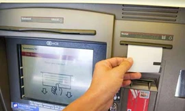 Hóa đơn từ máy ATM có thể gây nhiễm độc.