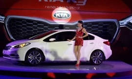 Thị trường xe hơi tháng 5 vượt mốc