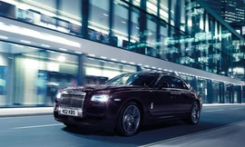 Rolls-Royce tung Ghost động cơ V12 đặc biệt 