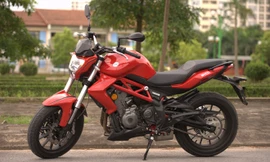 Vì sao Benelli BN302 tăng giá ở thị trường Việt?