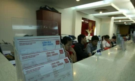 Thanh khoản cao, các chỉ số chứng khoán giảm điểm