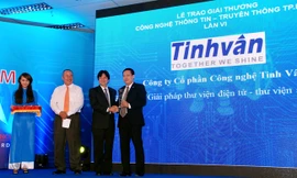 Thư viện điện tử - Thư viện số Libol, Tinhvan Group đã trở thành một trong bốn đơn vị được nhận giải thưởng “Doanh nghiệp có giải pháp và sản phẩm phần mềm tiêu biểu”