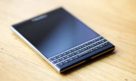 Rộ tin đồn BlackBerry sắp bị Lenovo thâu tóm?