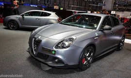 Cận cảnh Alfa Romeo Giulietta tại Geneva