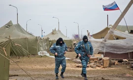 Hình ảnh 'căng như dây đàn' ở cửa ngõ Crimea