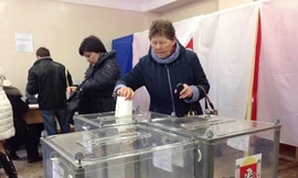 Hôm nay 16-3, cử tri Crimea đi bỏ phiếu trưng cầu ý dân về tương lai vùng lãnh thổ của mình