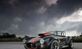 Xế hộp hoài cổ siêu mạnh và siêu đắt