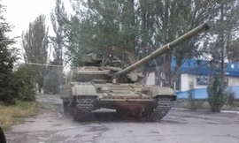 Bản tin 8H: Ukraine tố xe tăng Nga vượt biên giới