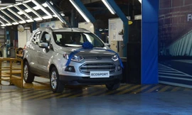 Ford tiếp tục ‘thăng hoa’ trong tháng 10