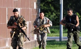 Các tay súng thuộc phe ly khai. (Nguồn: AFP/TTXVN)