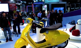 Vespa 946 giá 13.000 USD tại Ấn Độ